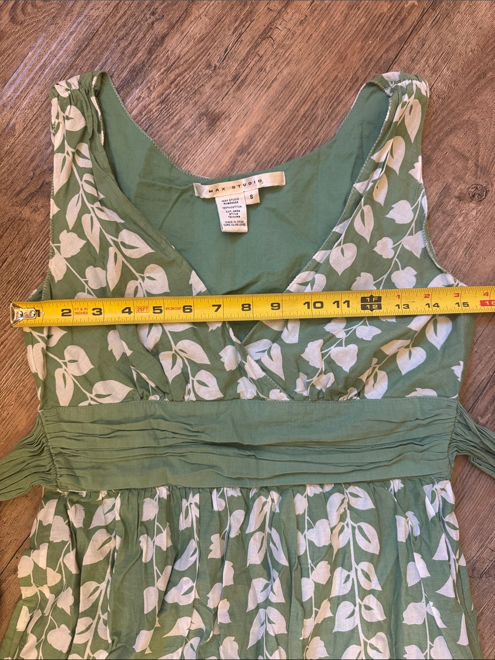 Max Studio Green and White Floral V-Neck Sundress - Picture 5 of 6